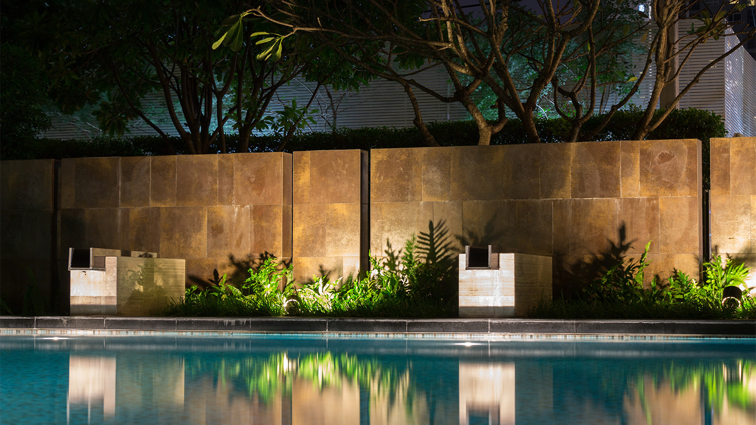 Landscape lighting services in Indianapolis, IN